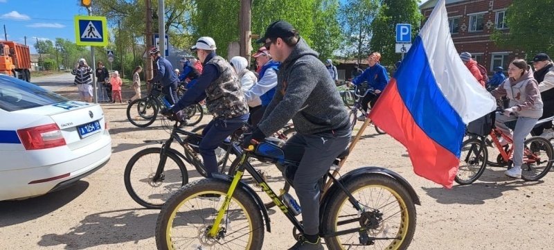 В Куеде полицейские и общественники приняли участие в велопробеге